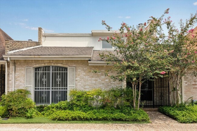 Building Photo - 1808 S Gessner Rd Rental