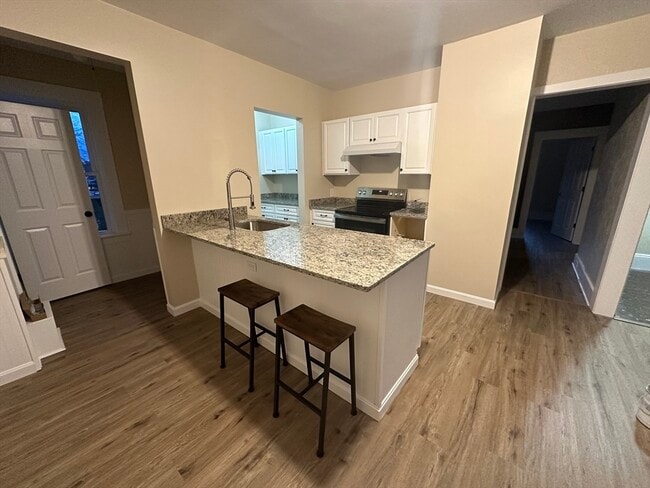 Building Photo - 71 Flagg St Unit 2