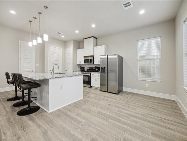 Photo - 2329 Paul Quinn St