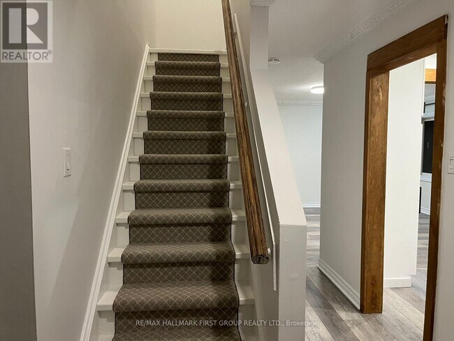 Photo - 1010 Glen St Unit 141