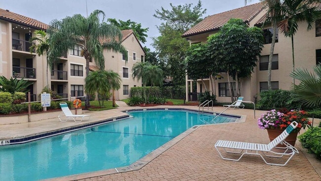 Building Photo - 4481 W McNab Rd Unit 26