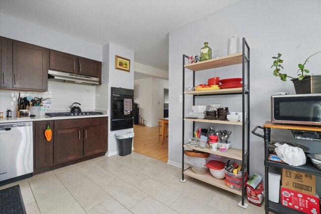 Photo - 8050 Niles Ave