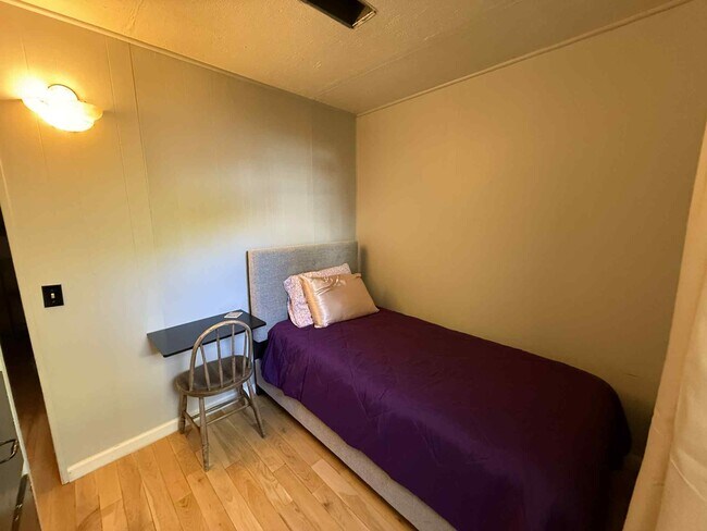 Photo - 612 Howard Ave