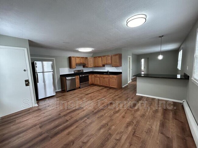 Photo - 185 Lincoln St Rental