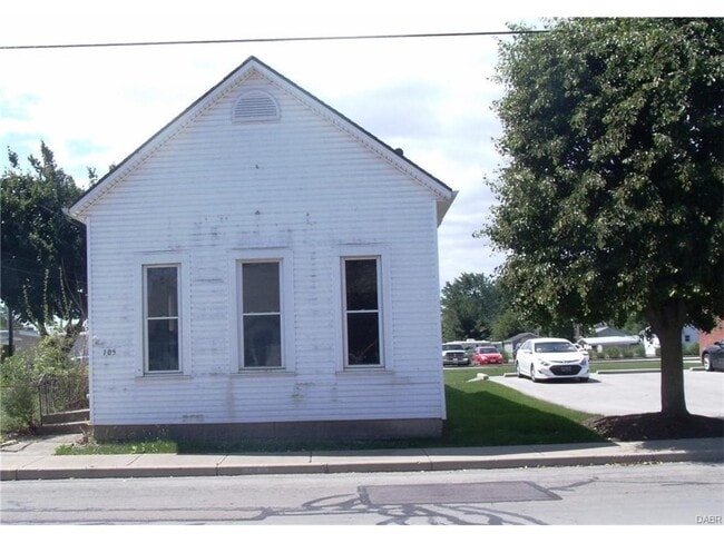 Photo - 105 W Martindale Rd