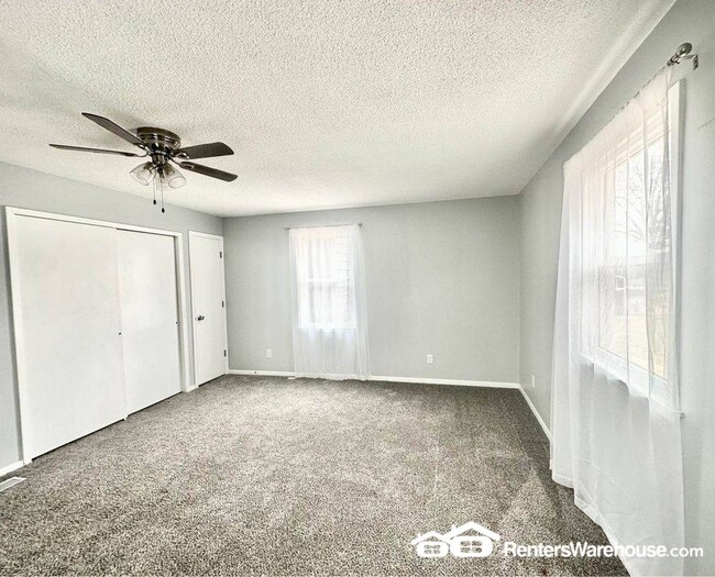 Photo - 105 E 3rd Ave