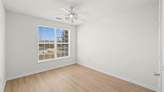 Bedroom with Hard Surface Flooring - The Reserve at Eisenhower