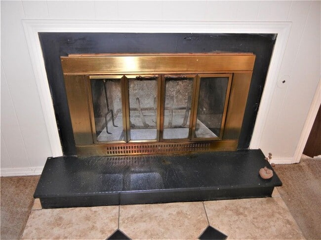 Photo - 6552 N Meridian Ave Unidad 105