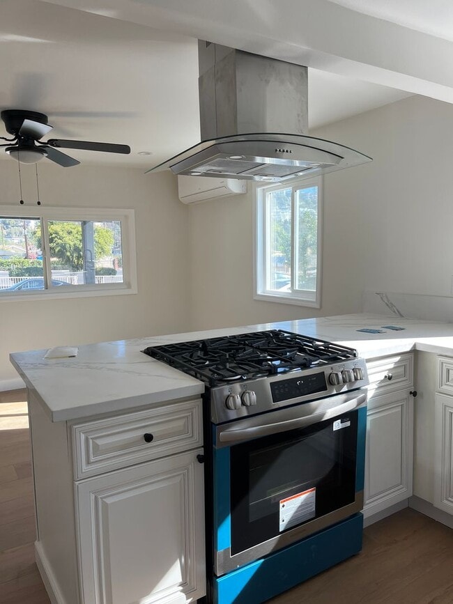 Photo - Beautifully Remodeled 2 Bed / 1 Bath Home in Orange