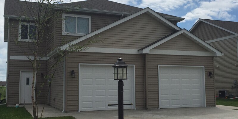 808 Commercial - 808 Commercial