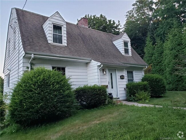 Building Photo - 1231 New Britain Ave Rental