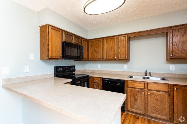 2BR, 1.5BA - 1,900 SF - Victoria Place Commons