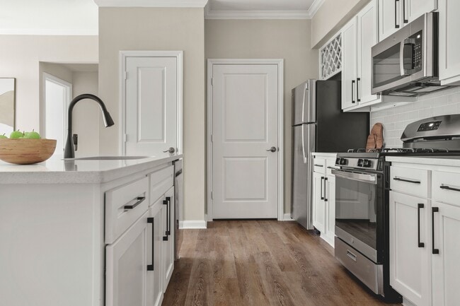 Photo - Bell Quarry Hill