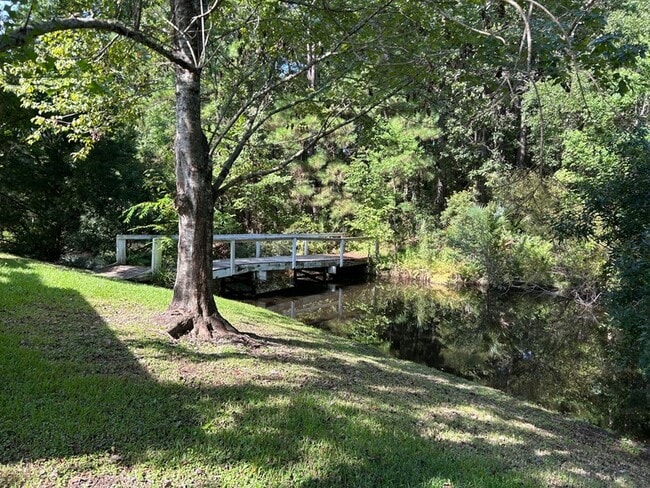 Photo - 1721 Fox Ridge Ct