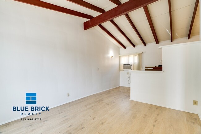 Building Photo - 7910 Willis Ave Unit 2
