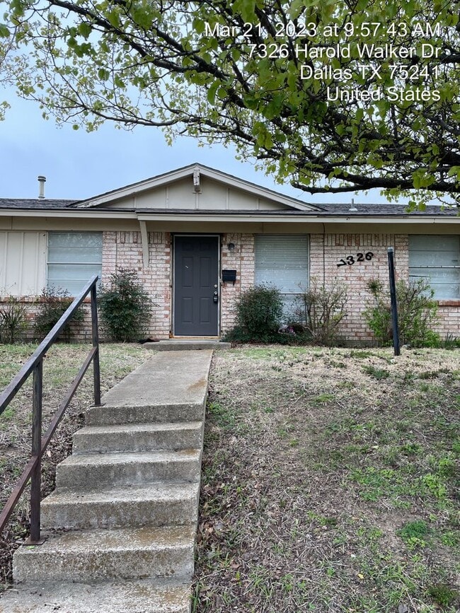 Photo - 7326 Harold Walker Dr House
