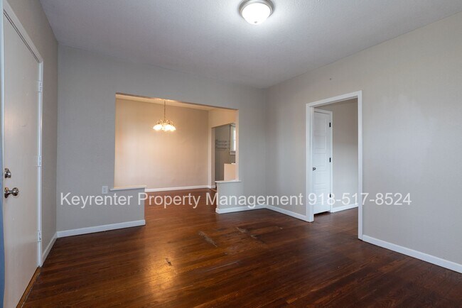 Photo - SECTION 8 WELCOME - NEWLY RESTORED - 2 BEDROOM - HARDWOOD FLOORS