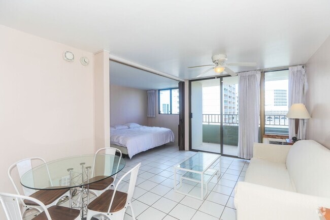 Building Photo - Royal Kuhio 1b1b1parking Fully Furnished i... Rental