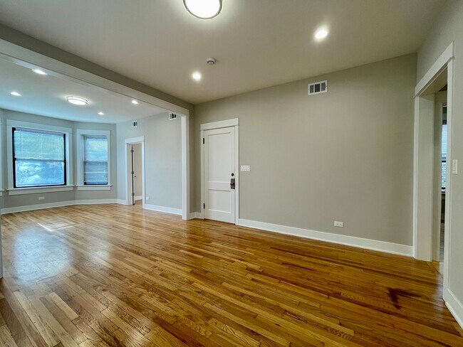 Photo - 2143 N Keystone Ave Unit 2
