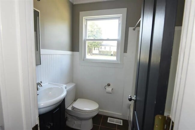 Photo - 10 N Acres Dr