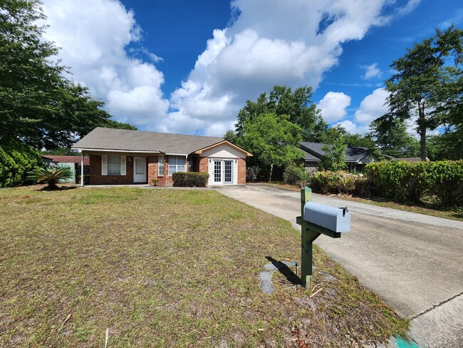 1102 Tomahawk Trail