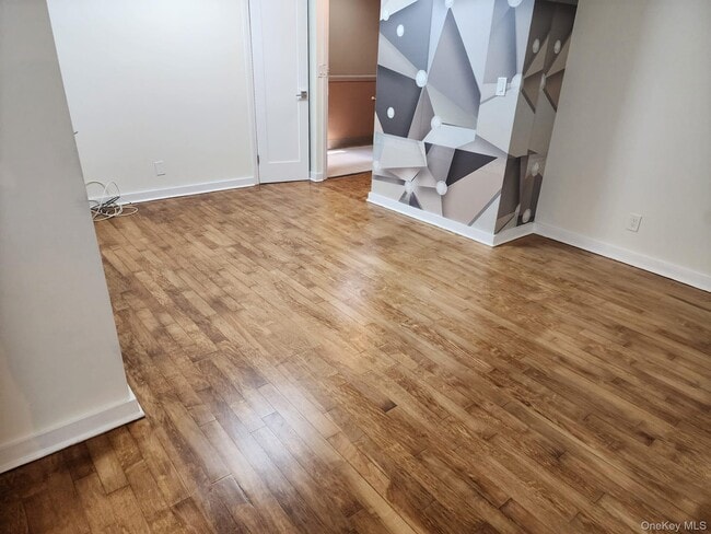 Photo - 61-45 98th St Unidad STK