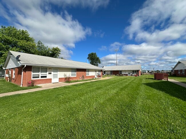 Building Photo - Monroe City Senior Housing 62+ Rental