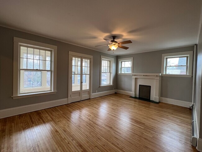 Photo - 2716 Hennepin Ave Unidad 33