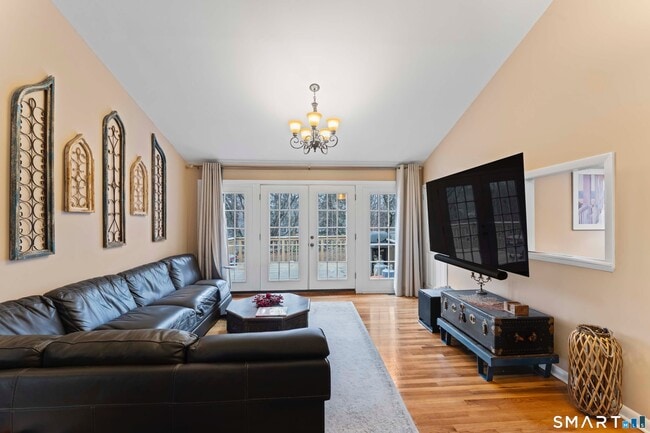 Photo - 1 Hawthorne Cove