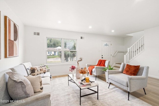 Photo - 944 Yellowbank Rd