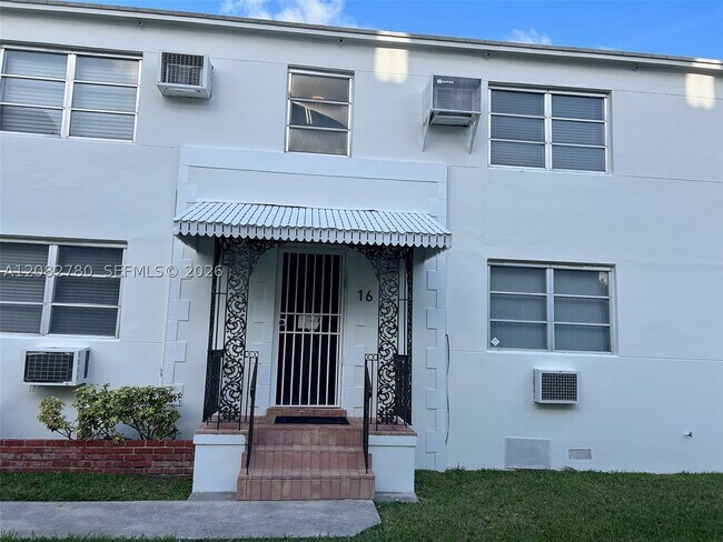 Building Photo - 16 Santillane Ave Unit 4