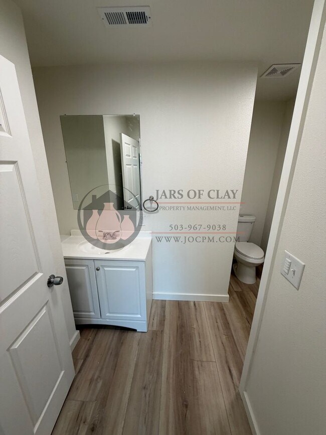 Photo - Dover Duplex 2025-1754 Unit Edith