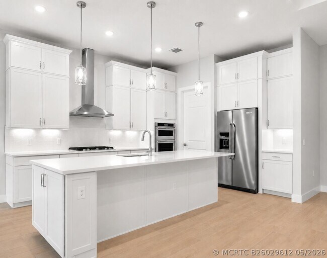 Photo - 9195 Cape Honey Bee Ln