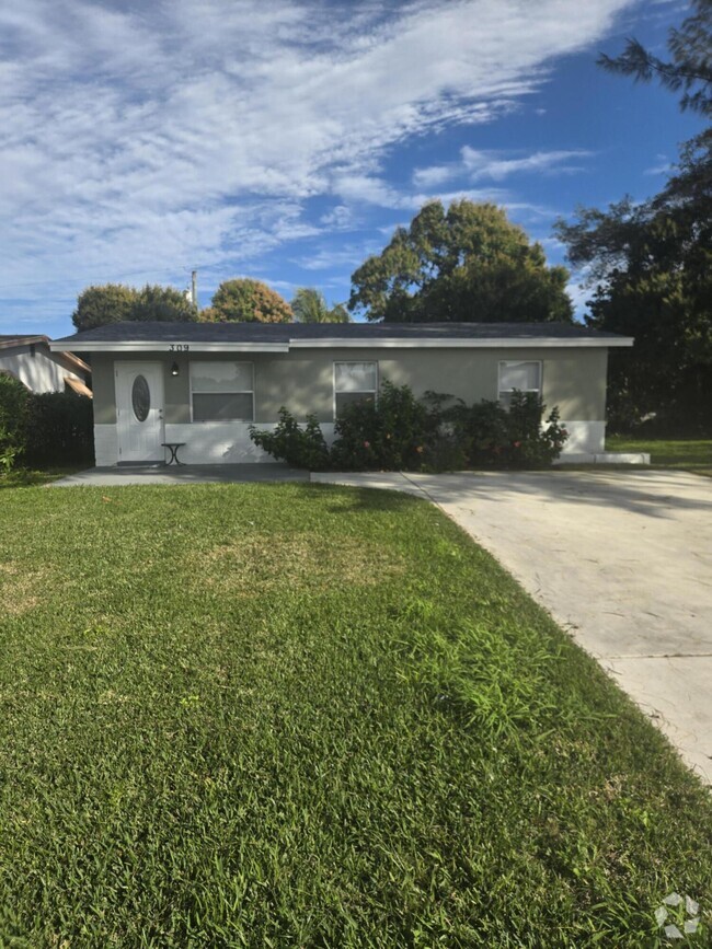 Building Photo - 309 NW 6th Ave Rental