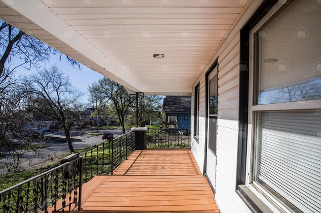 Photo - 812 Monroe Ave