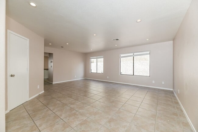 Photo - 379 Legacy Dr