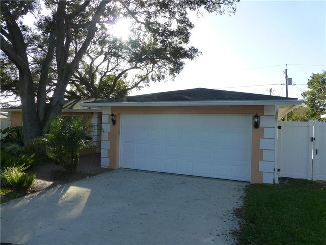 Photo - 752 Patricia Ave
