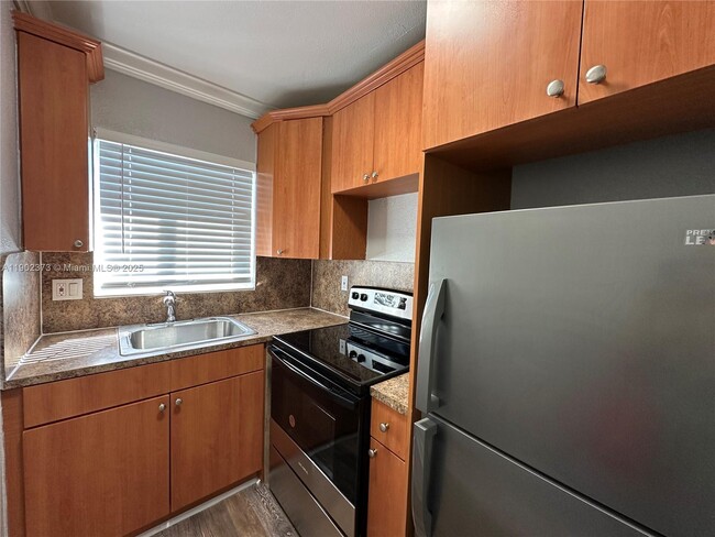 Photo - 1400 NE 56th St Unit 314