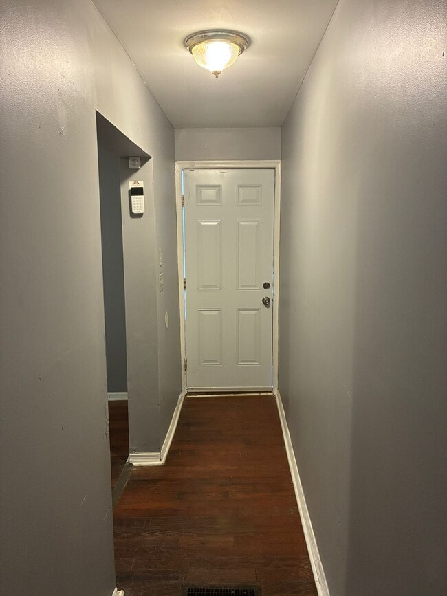 Photo - 2 bedroom and den