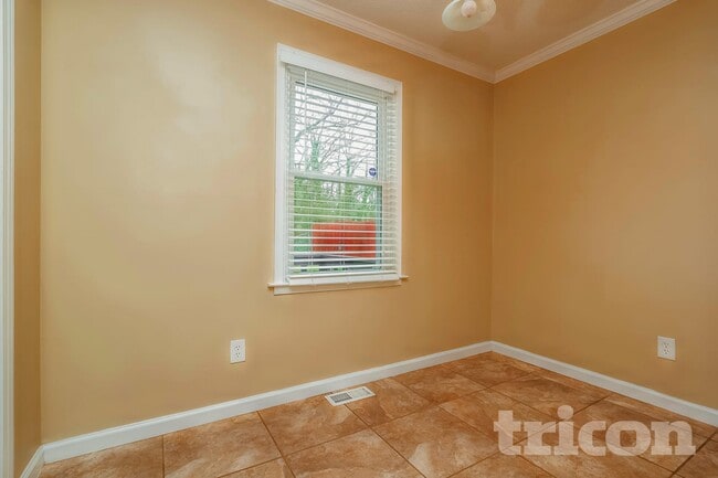Photo - 125 Wayside Dr