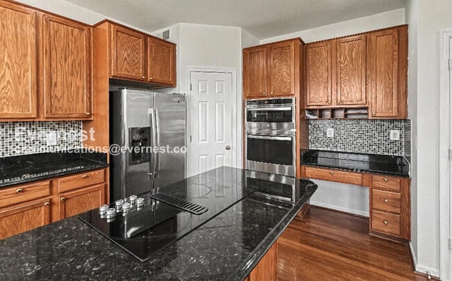 Photo - 800 Fairwood Dr