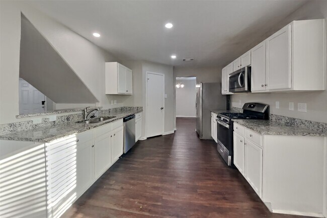Photo - 29102 Fox Fountain Ln