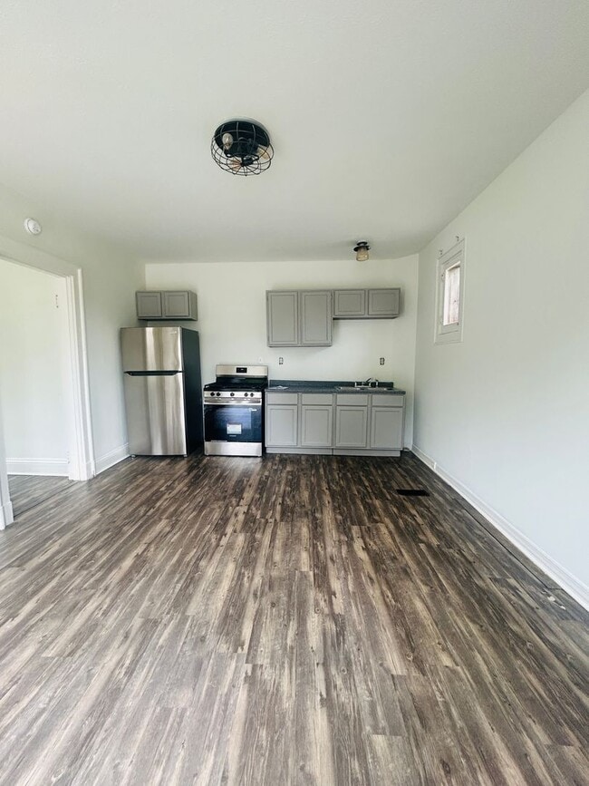Photo - Cozy One Bedroom Unit 305-103