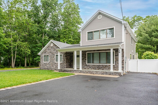 Photo - 16 Cypress Ave