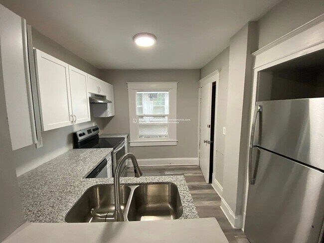 Photo - 3743 Flora Ave