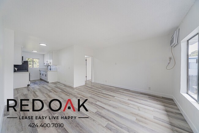 5233 Tilden Ave Unit 10