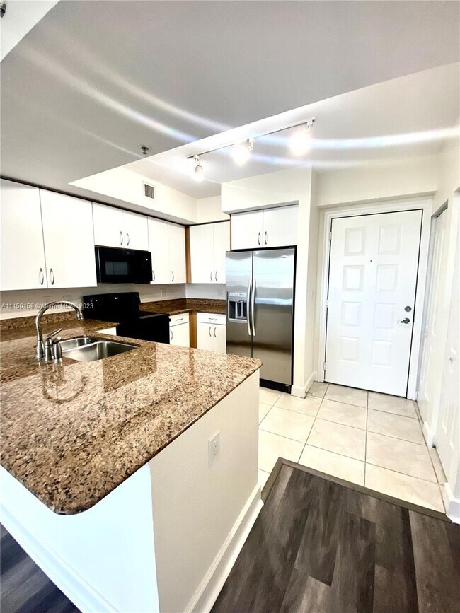 Photo - 1830 Radius Dr Unidad 908