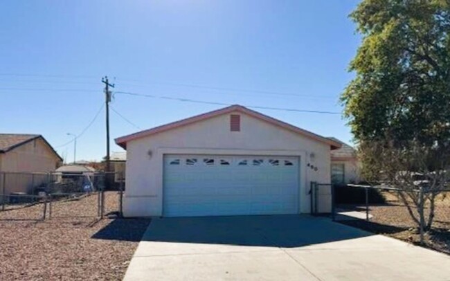 3 Bedroom Home in Bullhead City - 3 Bedroom Home in Bullhead City