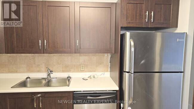 Photo - 35 Trailwood Dr Unit 312