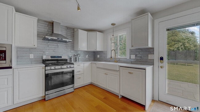 Photo - 444 Highland St
